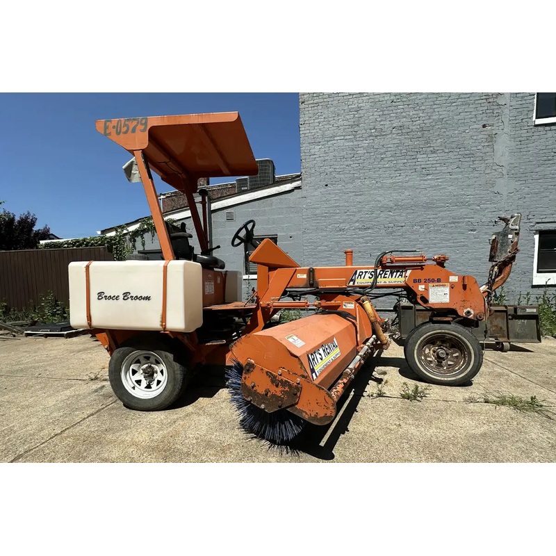 3 Wheel Sweeper 8' Broom, Diesel Powered
